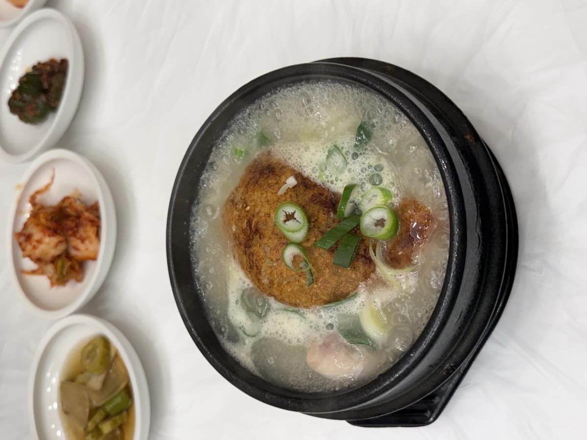 누룽지 삼계탕 단독샷
